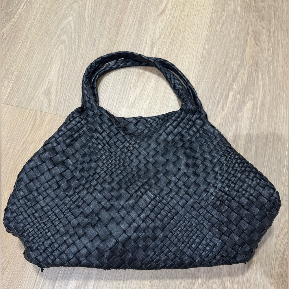 Falor tote Italian black handwoven leather with attached pouch